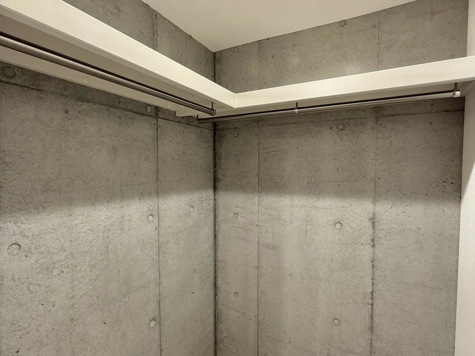 Walk in Closet