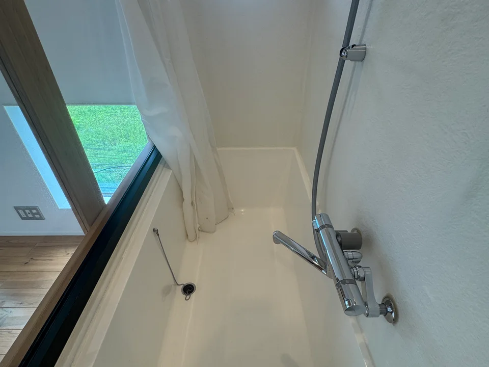 Bathroom1