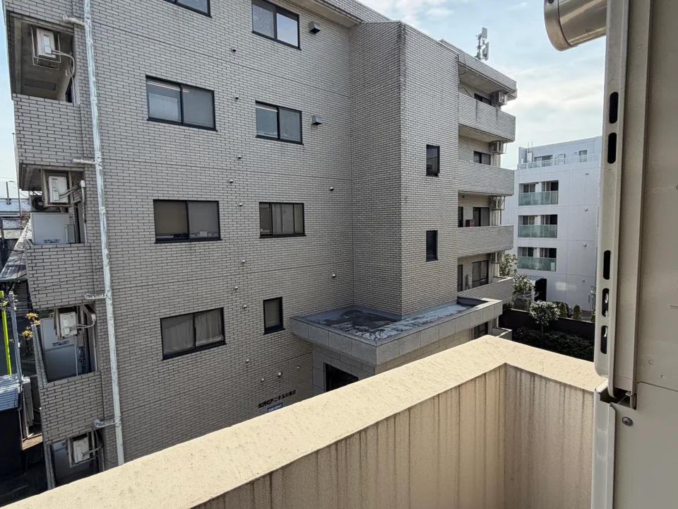 Balcony1