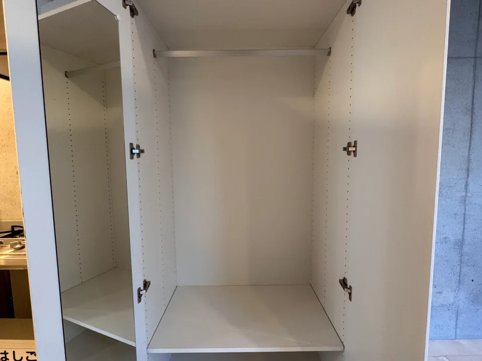 Closet1