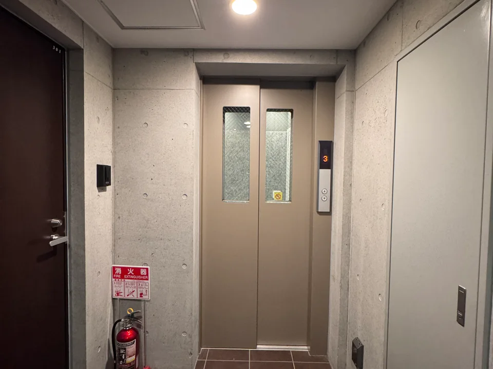 Elevator1