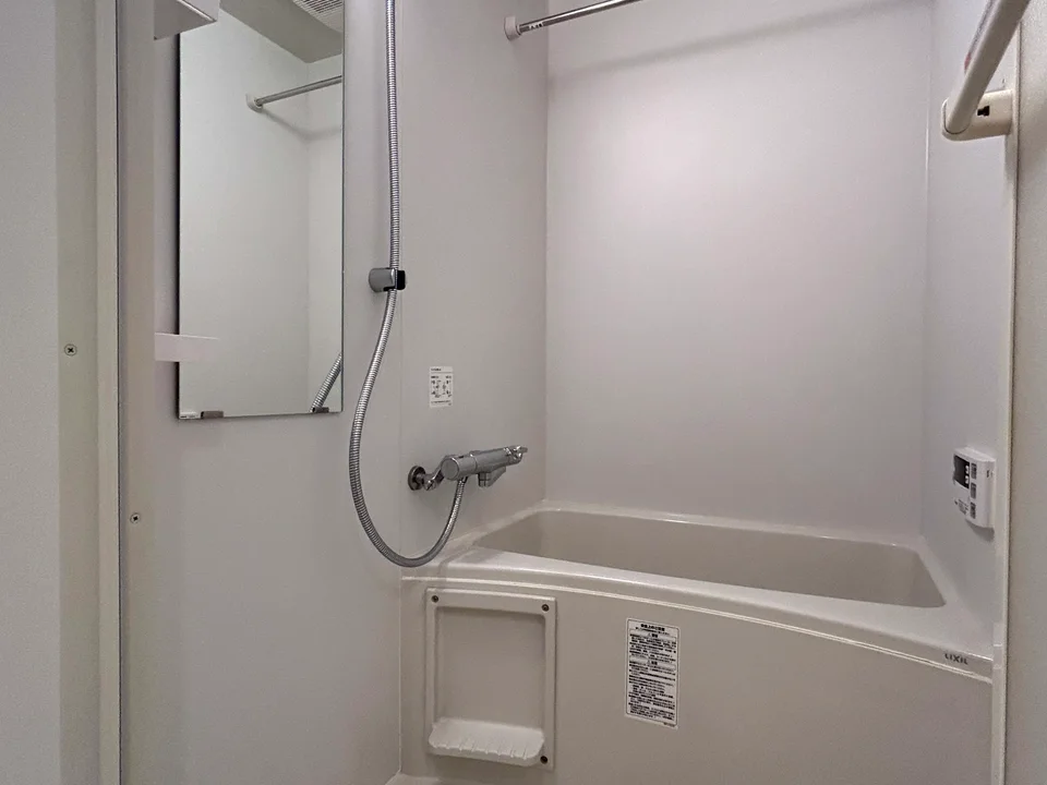 Bathroom1