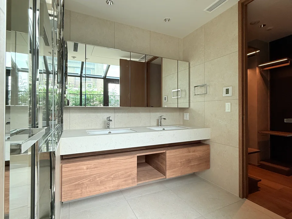 Powder Room2
