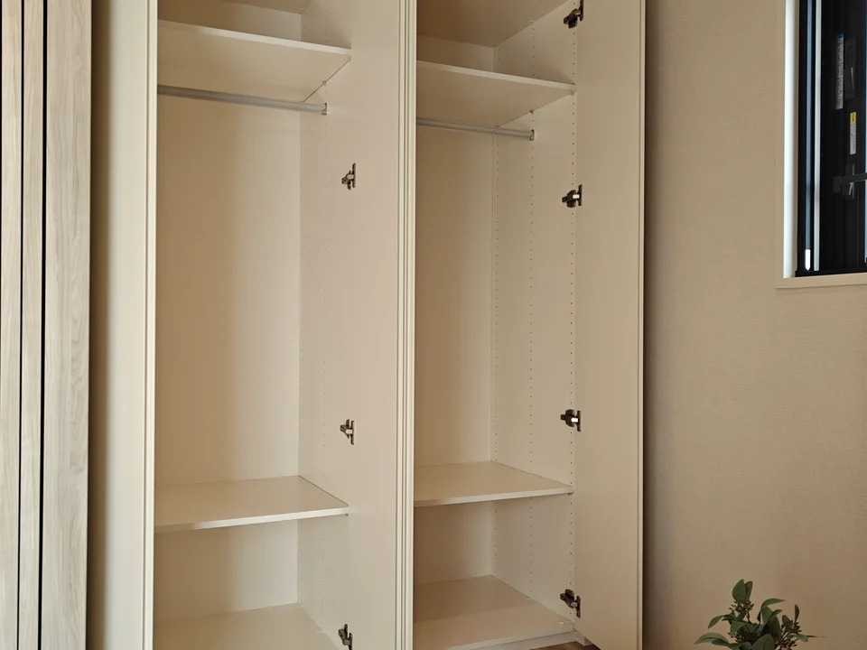Closet1