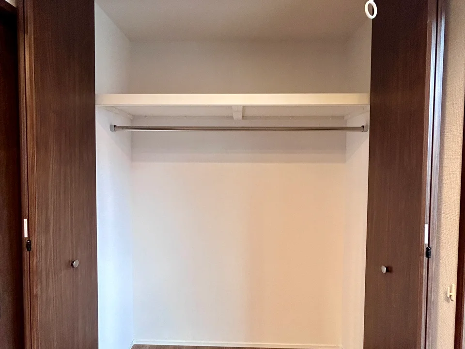 Closet1