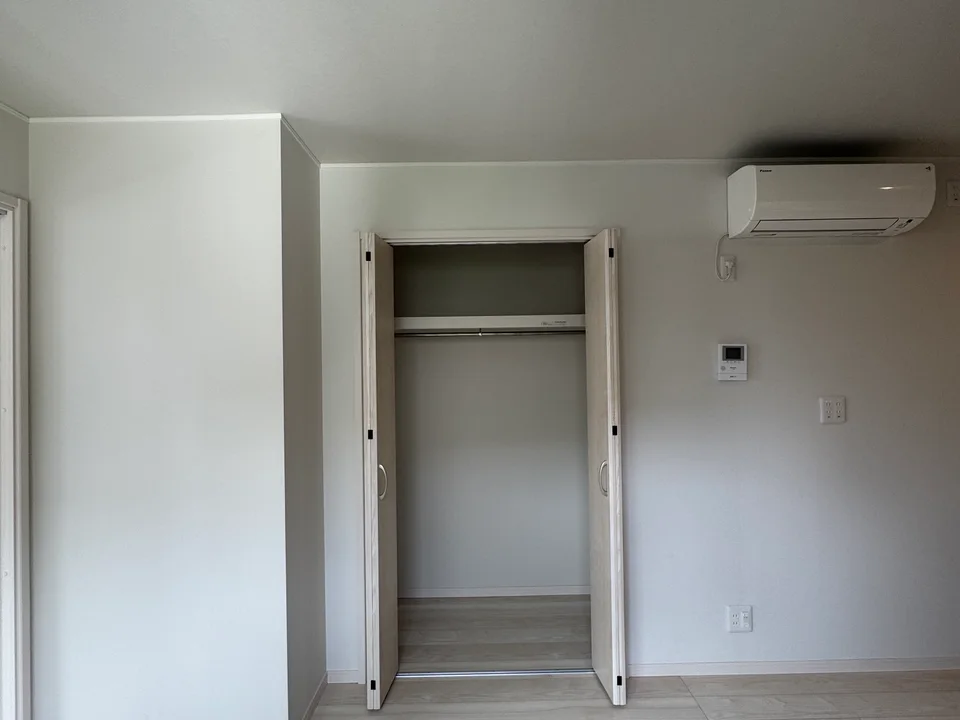 Closet1