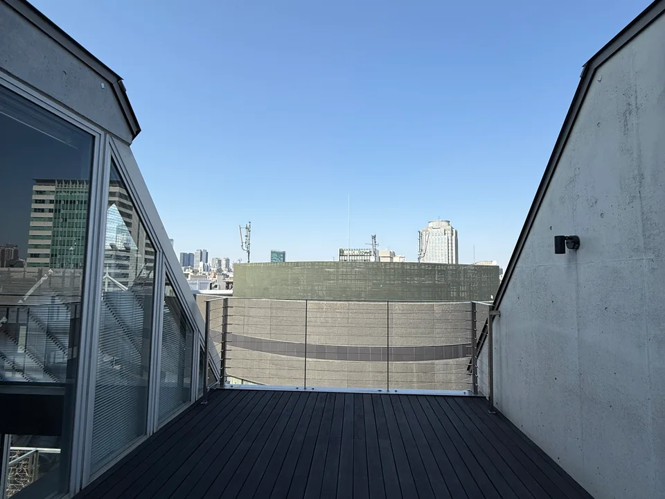 Balcony1