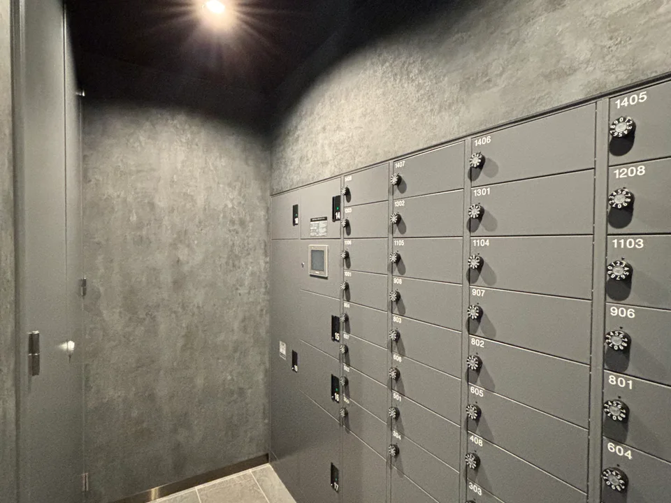 Parcel Delivery Box1