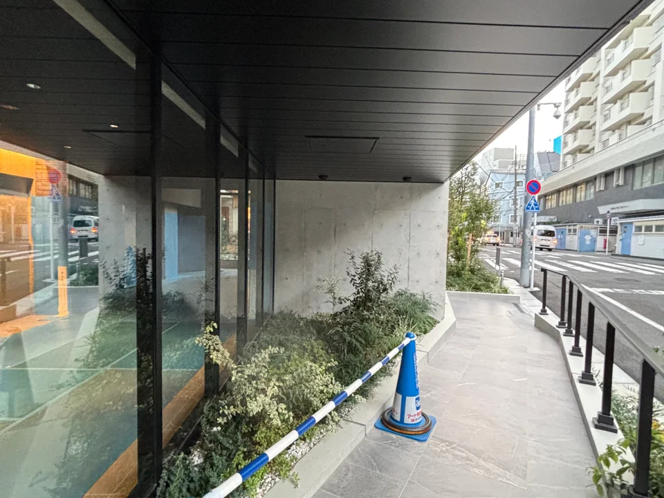 Building Exterior1