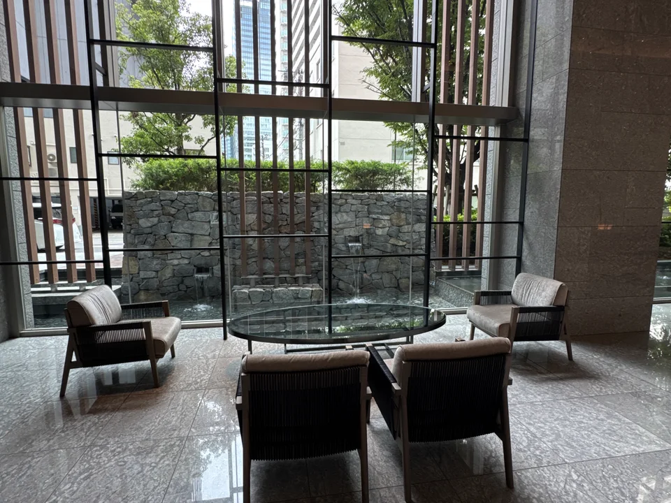 Entrance2