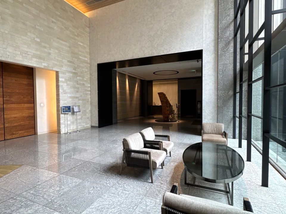 Entrance3