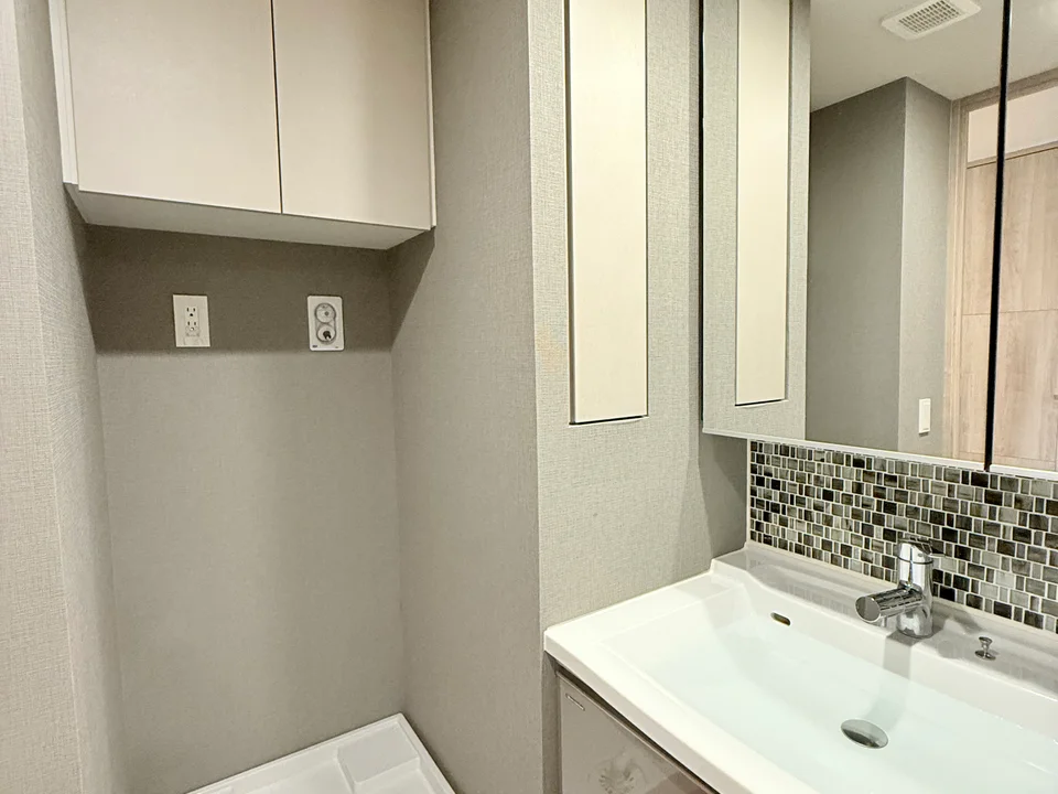 Bathroom1