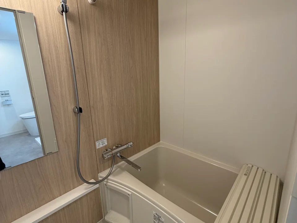 Bathroom1
