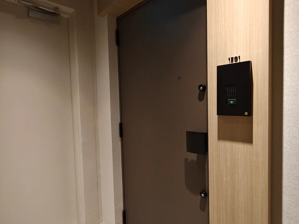 Entrance1