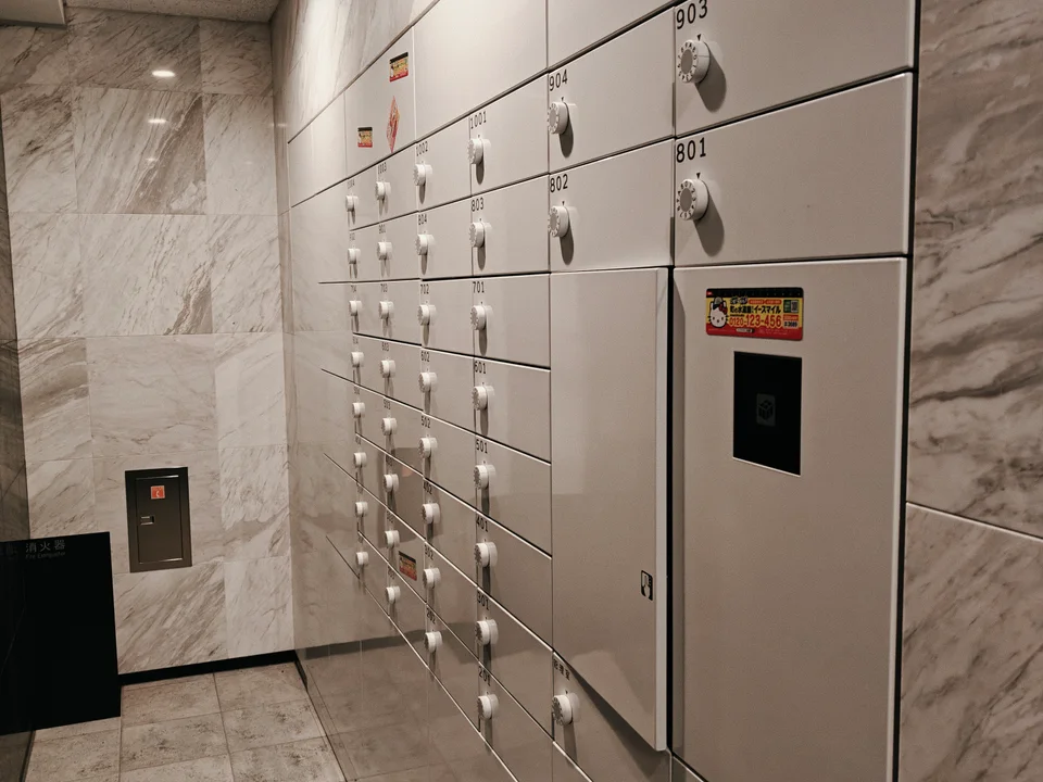 Parcel Delivery Box1