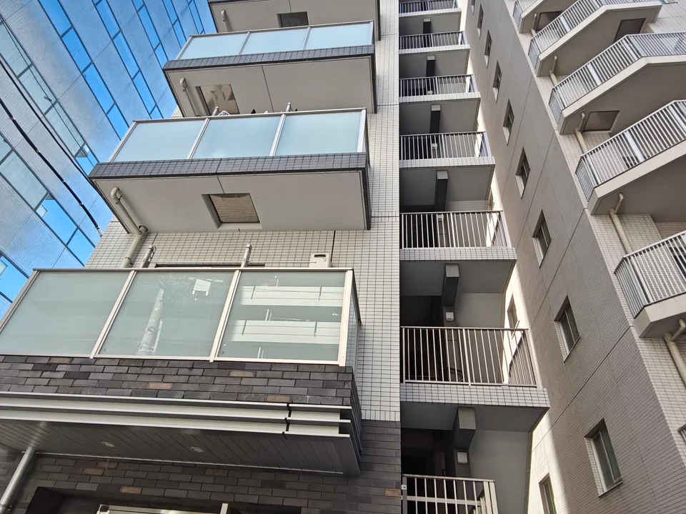 Building Exterior1