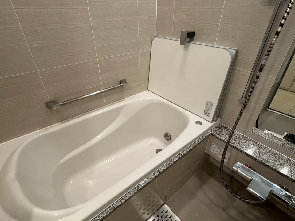 Bathroom1