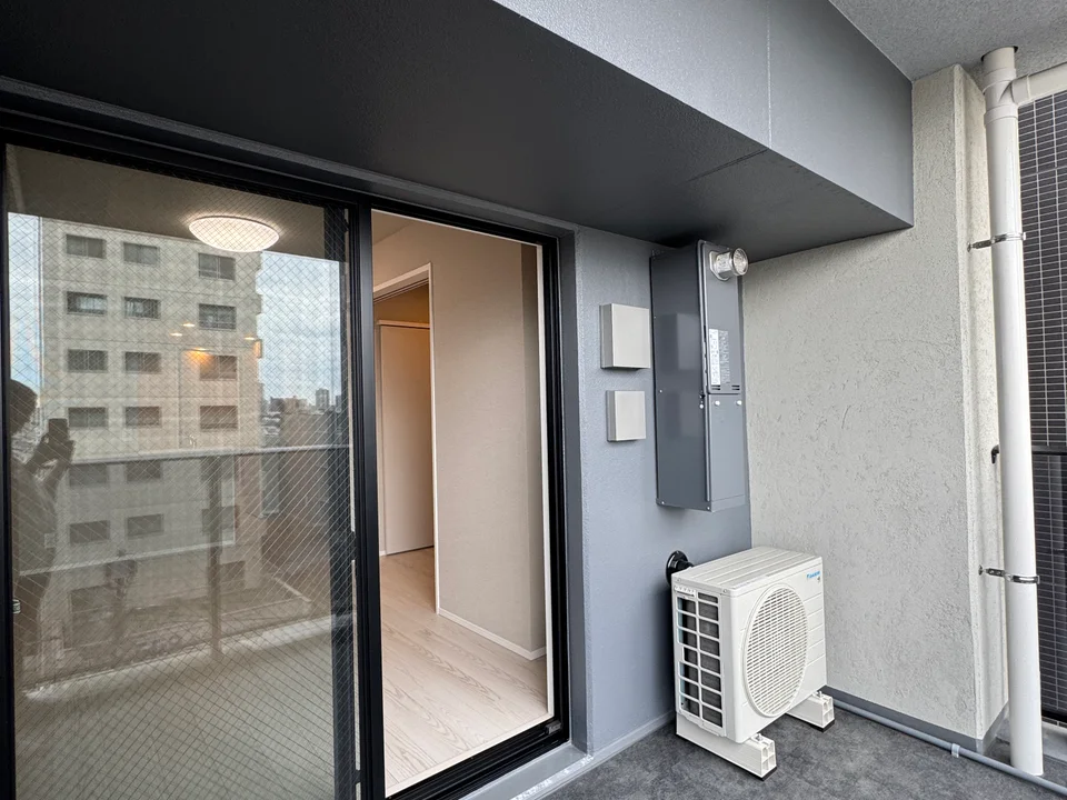 Balcony1
