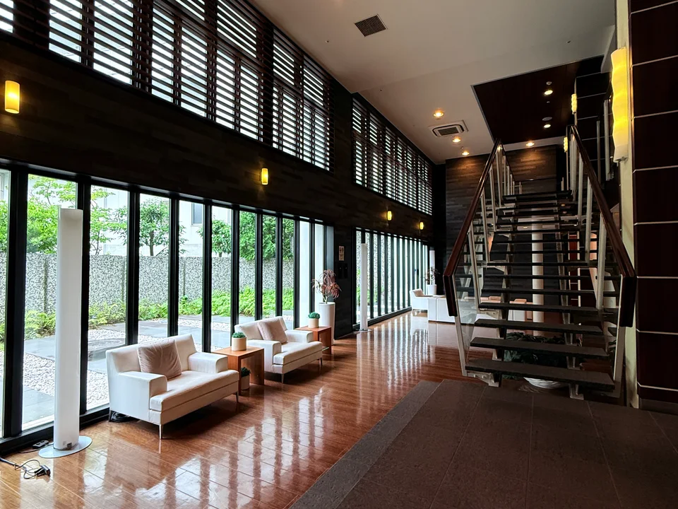 Shared Entrance1