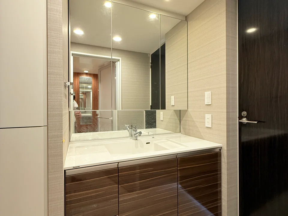 Powder Room2