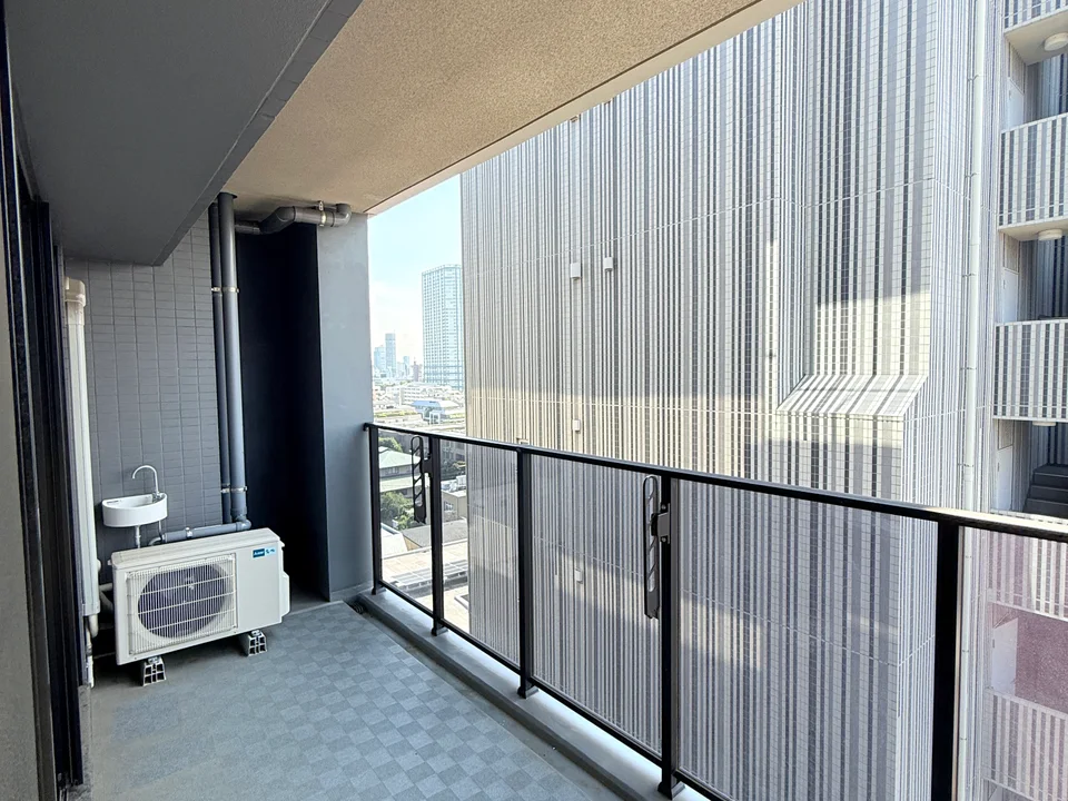 Balcony1