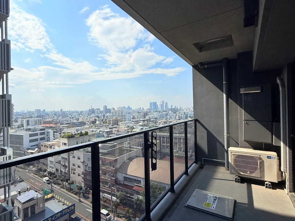 Balcony3
