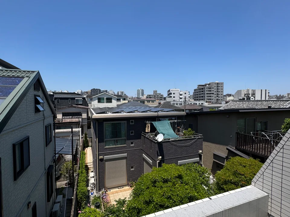 Balcony1
