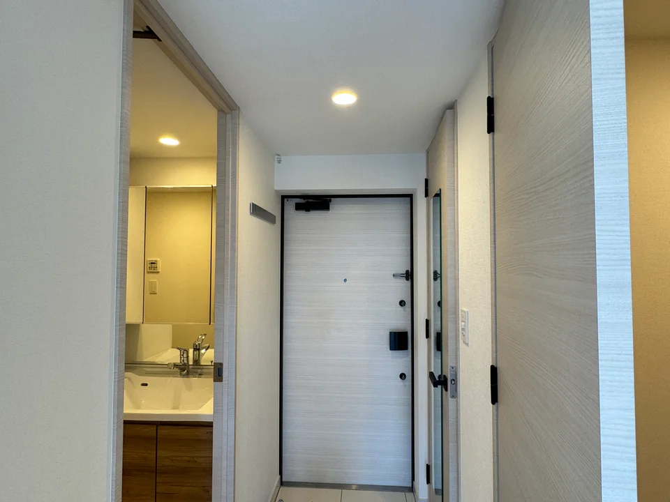 Entrance1