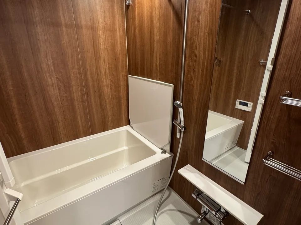 Bathroom1