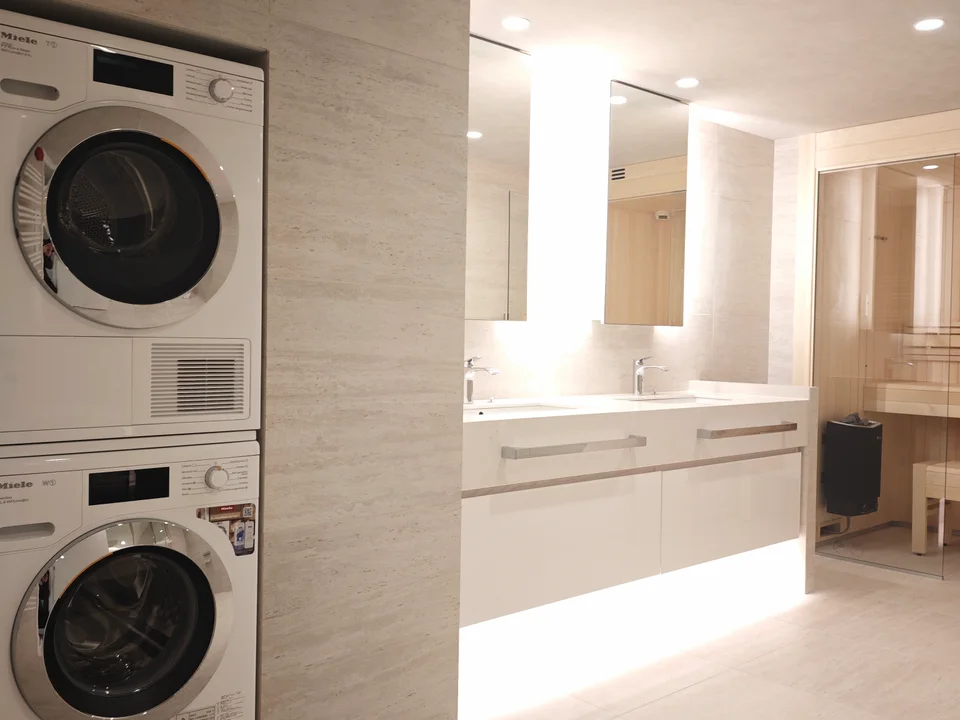 Vanity Area1