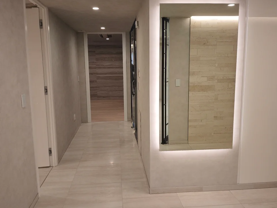 Hallway1
