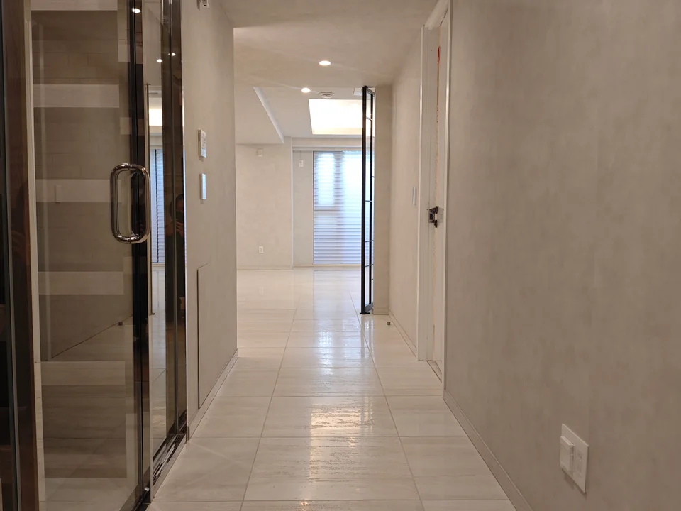 Hallway1