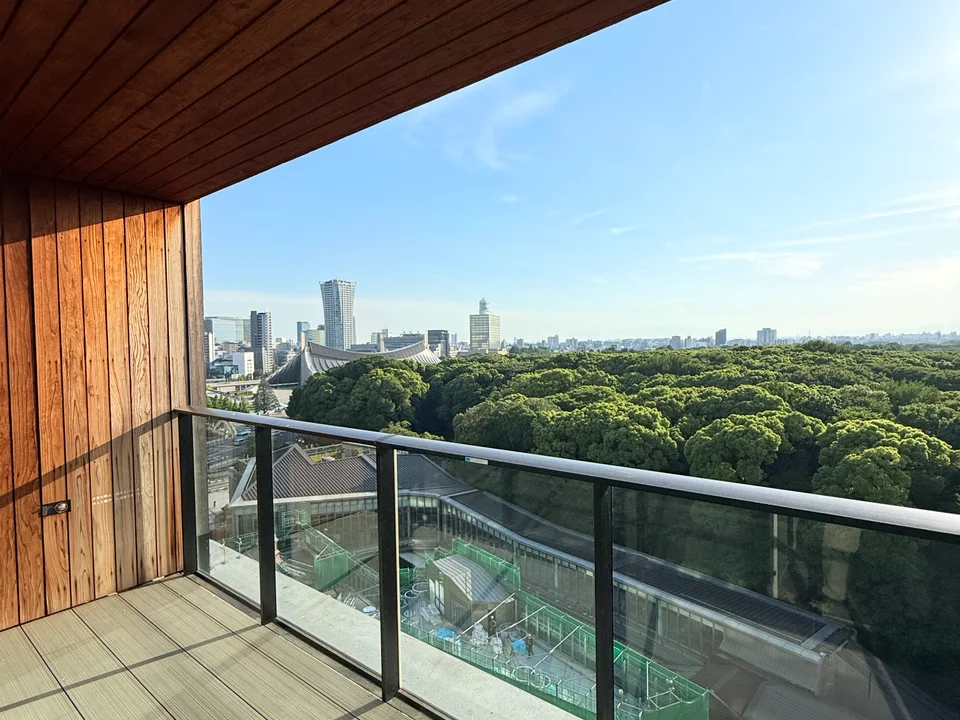 Balcony2