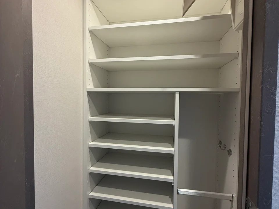 Shoe Closet