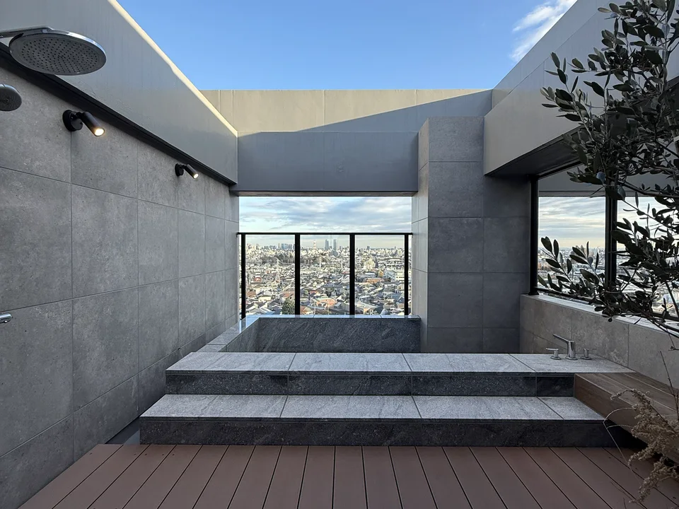 Balcony1