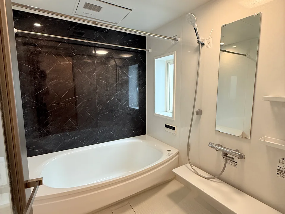 Bathroom1