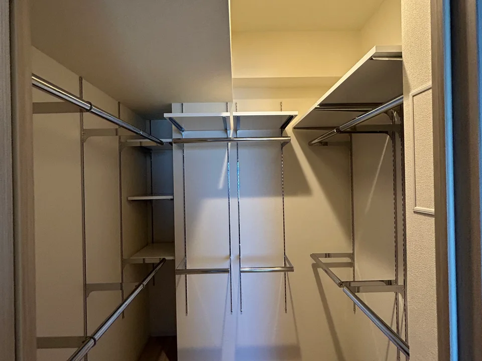 Walk in Closet